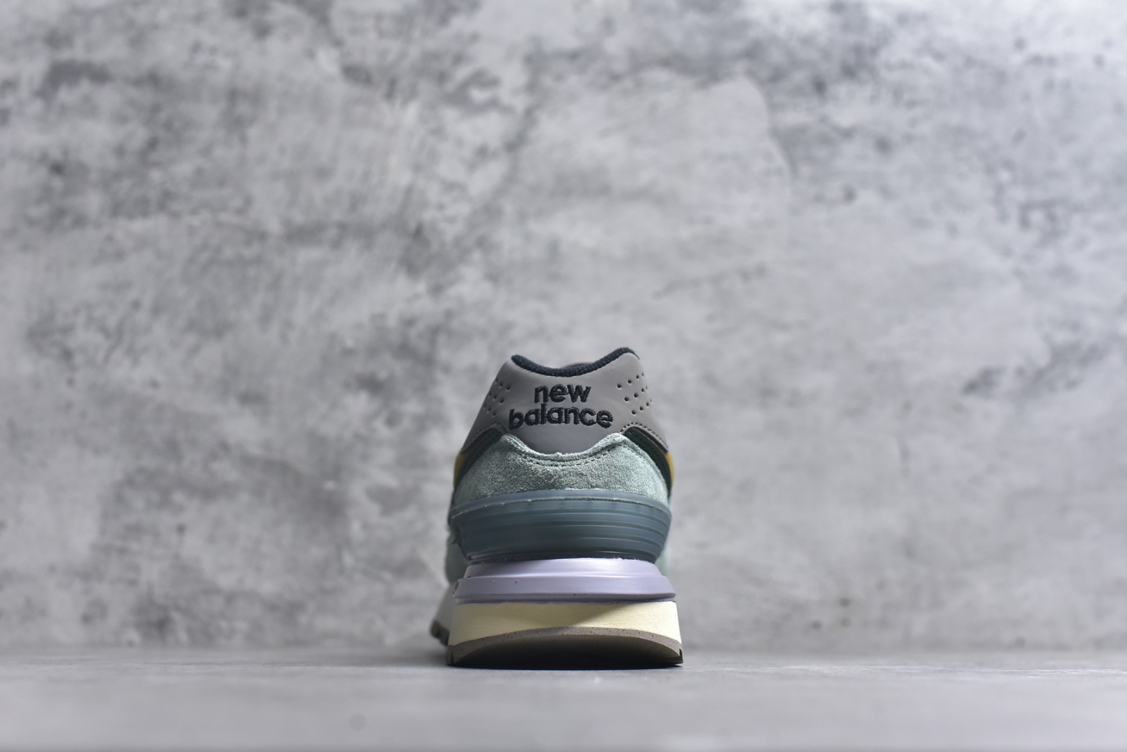 图片[5]-#New Balance NB 574 x 石头岛 复古运动跑步鞋 采用猪巴革组合网织物鞋面材质 全新4层组合独立私模大底 货号：U574LGTN 尺码：36 36.5 37.5 38 38.5 39 40 40.5 41.5 42 42.5 43 44 45-选品中心