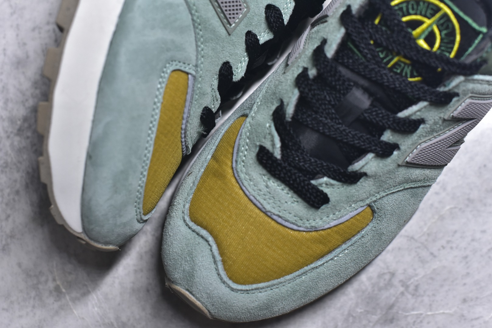 图片[8]-#New Balance NB 574 x 石头岛 复古运动跑步鞋 采用猪巴革组合网织物鞋面材质 全新4层组合独立私模大底 货号：U574LGTN 尺码：36 36.5 37.5 38 38.5 39 40 40.5 41.5 42 42.5 43 44 45-选品中心