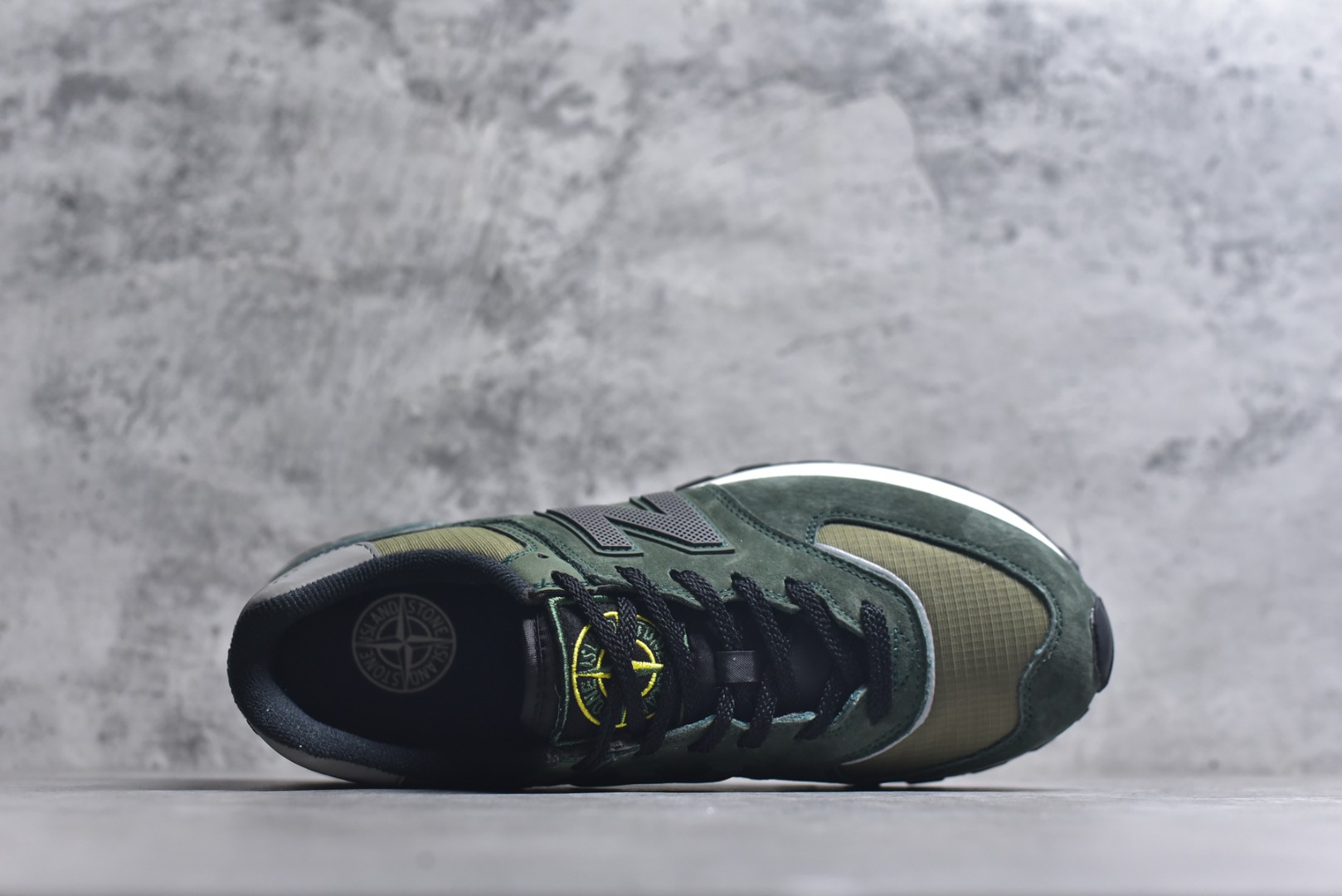 图片[4]-#New Balance NB 574 x 石头岛 复古运动跑步鞋 采用猪巴革组合网织物鞋面材质 全新4层组合独立私模大底 货号：U574LGIL 尺码：36 36.5 37.5 38 38.5 39 40 40.5 41.5 42 42.5 43 44 45-选品中心