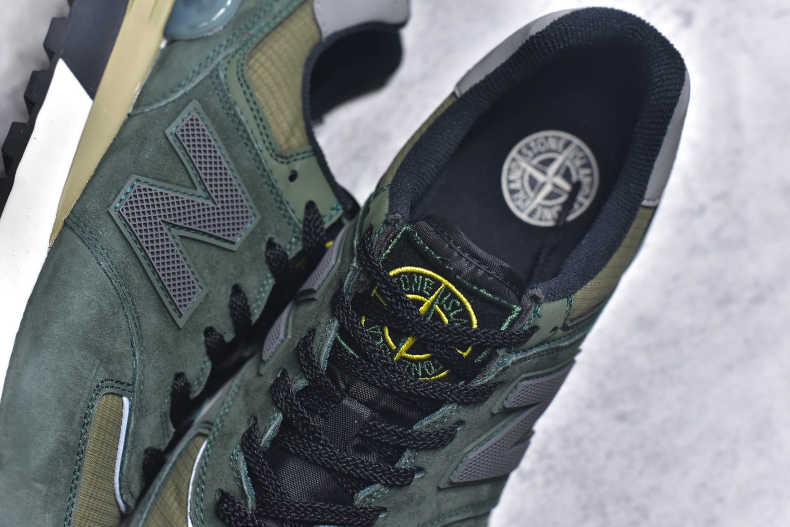 图片[9]-#New Balance NB 574 x 石头岛 复古运动跑步鞋 采用猪巴革组合网织物鞋面材质 全新4层组合独立私模大底 货号：U574LGIL 尺码：36 36.5 37.5 38 38.5 39 40 40.5 41.5 42 42.5 43 44 45-选品中心