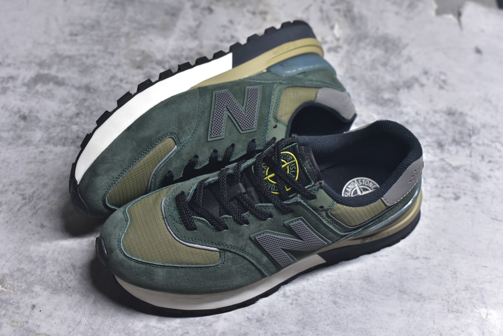 图片[7]-#New Balance NB 574 x 石头岛 复古运动跑步鞋 采用猪巴革组合网织物鞋面材质 全新4层组合独立私模大底 货号：U574LGIL 尺码：36 36.5 37.5 38 38.5 39 40 40.5 41.5 42 42.5 43 44 45-选品中心