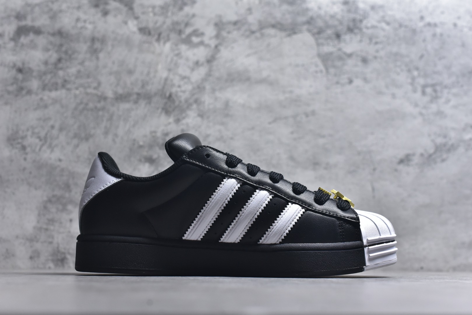 图片[3]-#贝壳头三代 黑色 JR7444 男女鞋 35.5 36 36.5 37 38 38.5 39 40 40.5 41 42 42.5 43 44 44.5 45-选品中心