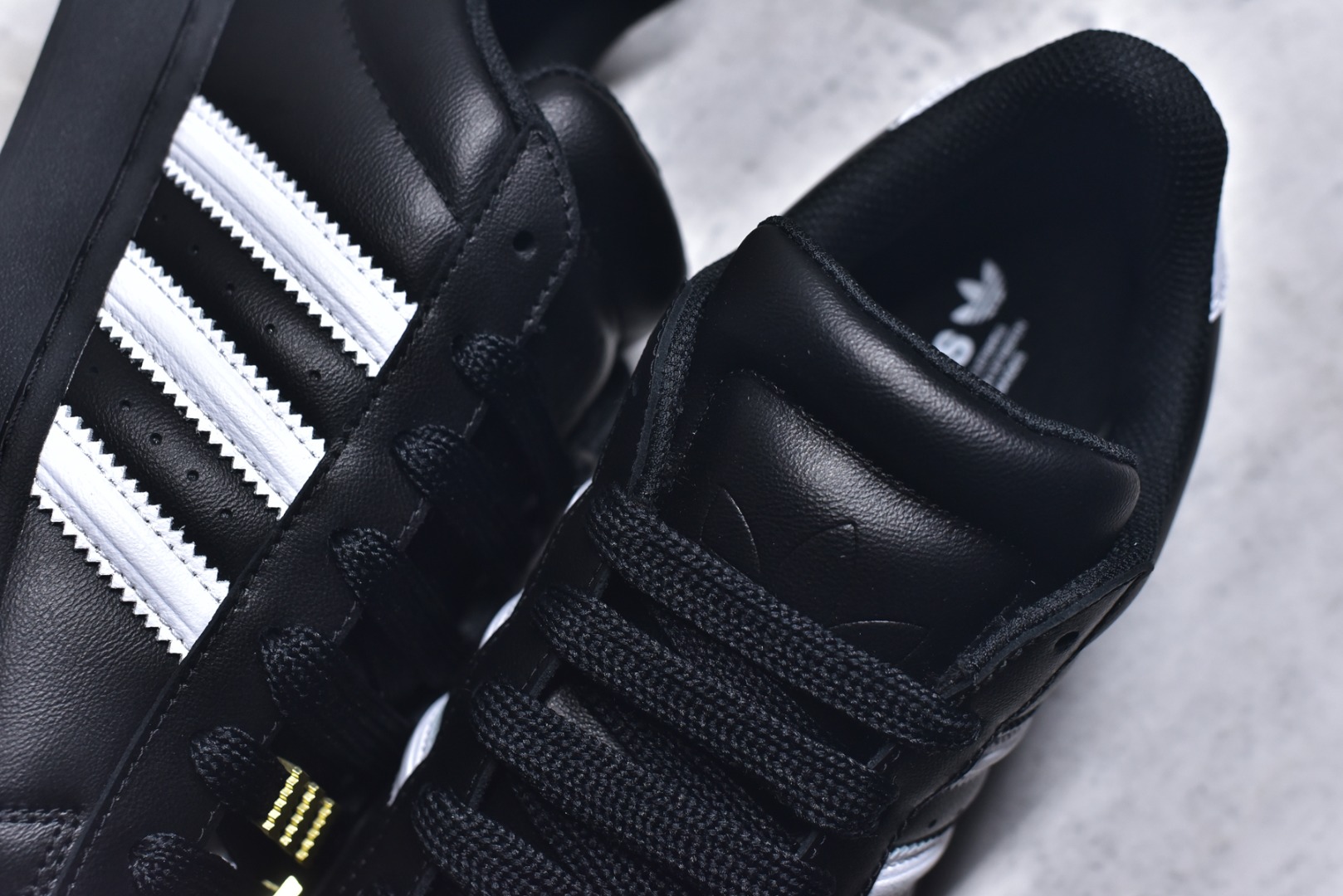 图片[9]-#贝壳头三代 黑色 JR7444 男女鞋 35.5 36 36.5 37 38 38.5 39 40 40.5 41 42 42.5 43 44 44.5 45-选品中心