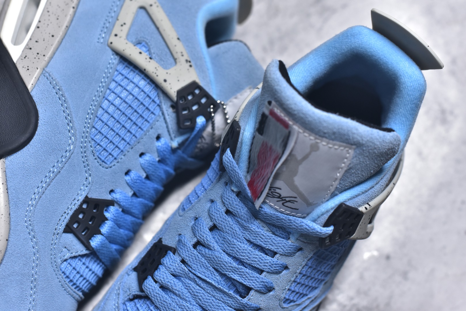 图片[9]-#Air Jordan AJ4 Retro 大学蓝 中帮篮球鞋 原楦原纸板同源开发 完美呈现乔4的版型 内侧正确双色网格 还原细节 正确气垫颜色 正确网格工艺 正确拉帮工艺 全鞋原装材料制作 原档案原模具打造 货号：CT8527-400 尺码：36-48-选品中心