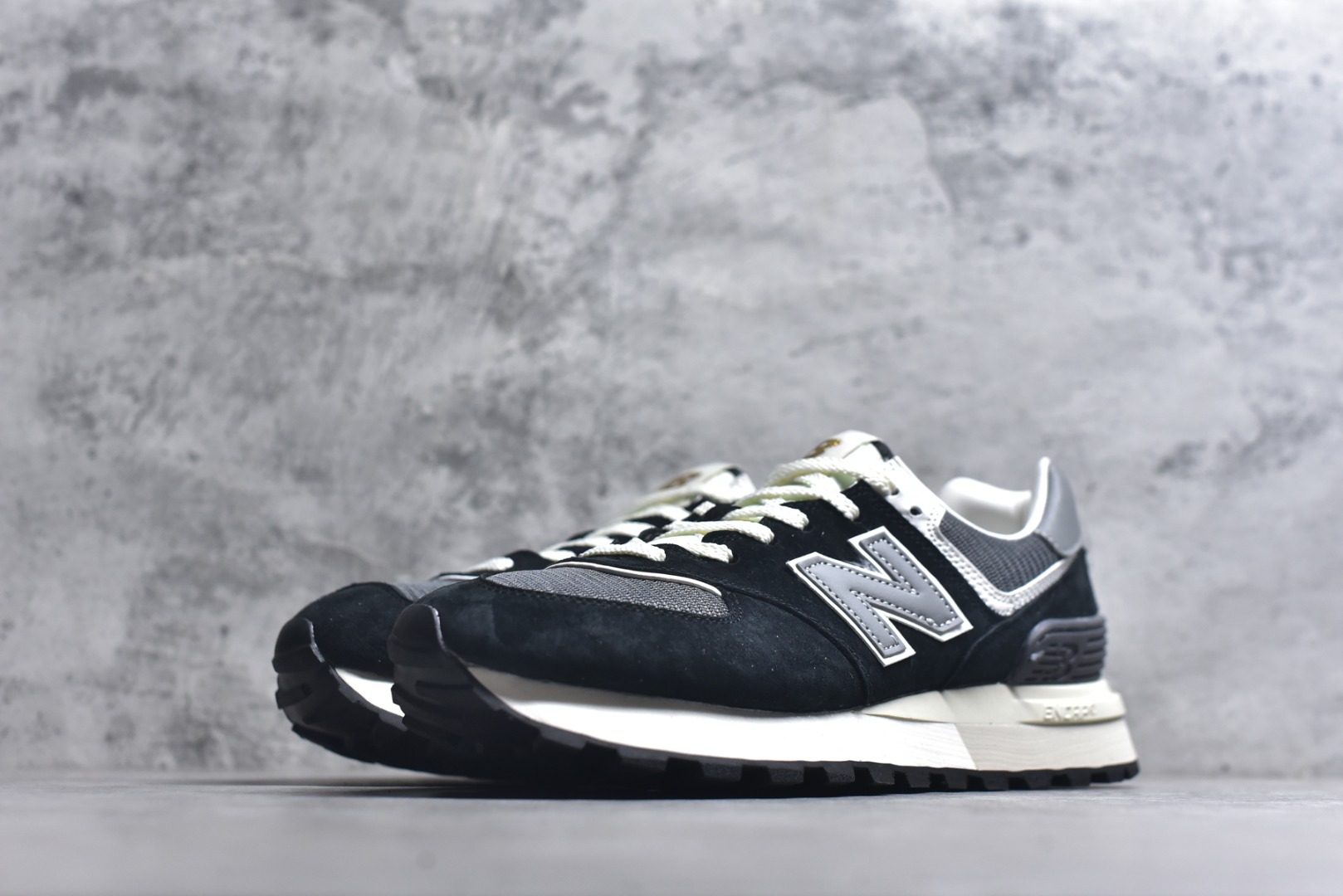 图片[2]-#New Balance NB574 低帮复古休闲慢跑鞋 毛边牛仔面料 ENCAP缓震中底 原盒原标 天猫京东平台专供 早期外围实体充正案例无数，外贸客户指定订单 前后掌分段组合大底 内置科技软底 缓震效果极佳 货号：U574LGG1 尺码：36-45-选品中心