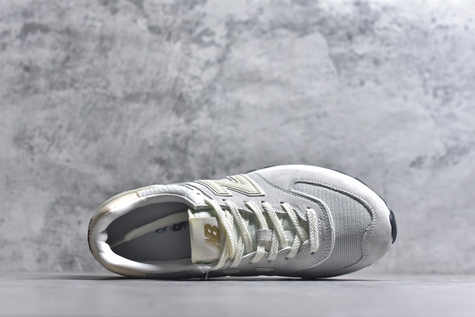 图片[4]-#New Balance NB574 低帮复古休闲慢跑鞋 毛边牛仔面料 ENCAP缓震中底 原盒原标 天猫京东平台专供 早期外围实体充正案例无数，外贸客户指定订单 前后掌分段组合大底 内置科技软底 缓震效果极佳 货号：U574LGE1 尺码：36-45-选品中心