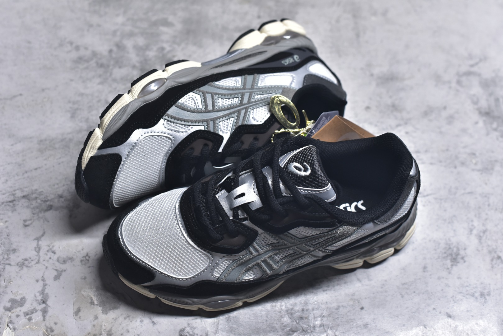 图片[7]-#Asics Gel-NYC 亚瑟士防滑耐磨休闲运动跑鞋 采用双层提花网面设计 提高包裹性和透气性 后跟搭载稳定系统科技T-GEL提升整体支撑力和结构感 减少对身体带来的冲击负荷 创新中底至轻回弹 货号：1201A789-750 尺码：36-47-选品中心