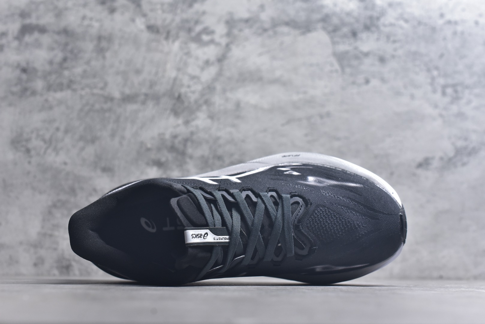 图片[4]-#Asics SuperBlast 3 轻量回弹舒适透气支撑跑步鞋 亚瑟士Superblast 3是一双无碳板全能超级训练鞋，核心升级为竞速级FF Leap中底，更软弹、更轻，能量回馈显著提升，适合轻松跑、长距离与快节奏训练。轻量工程网眼，按区域调整织法与孔径，兼顾透气与贴合。上层为竞速级FF Leap A-TPU超临界发泡材料，下层约10mmFF Blast Plus提供支撑与耐久。前掌ASICSGRIP抓地，后跟/外侧RF AHAR Lo耐磨。 货号：103A168-206 尺码：36 37 37.5 38 39 39.5 40 40.5 41.5 42 42.5 43.5 44 44.5 45-选品中心