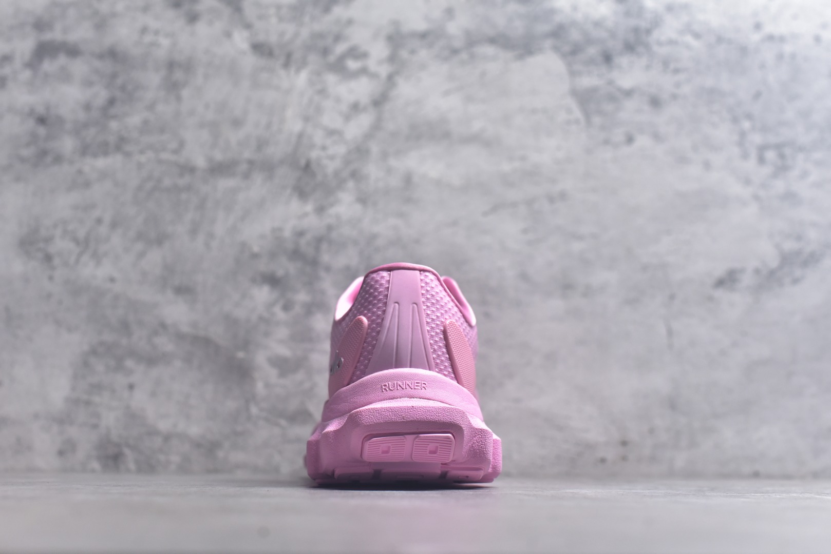 图片[5]-#Alo Yoga Alo Runner 舒适百搭 网布减震透气支撑耐磨低帮 休闲城市通勤训练跑步鞋 货号： A0590U 尺码： 36-45-选品中心