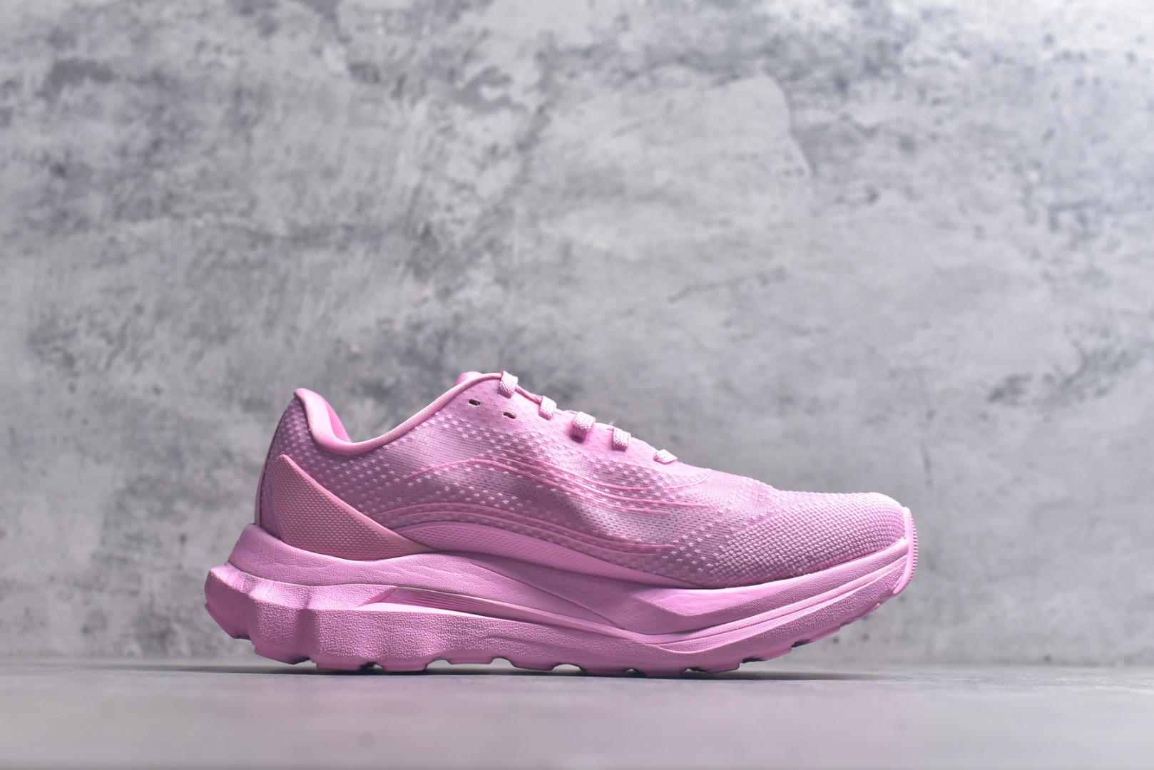 图片[3]-#Alo Yoga Alo Runner 舒适百搭 网布减震透气支撑耐磨低帮 休闲城市通勤训练跑步鞋 货号： A0590U 尺码： 36-45-选品中心