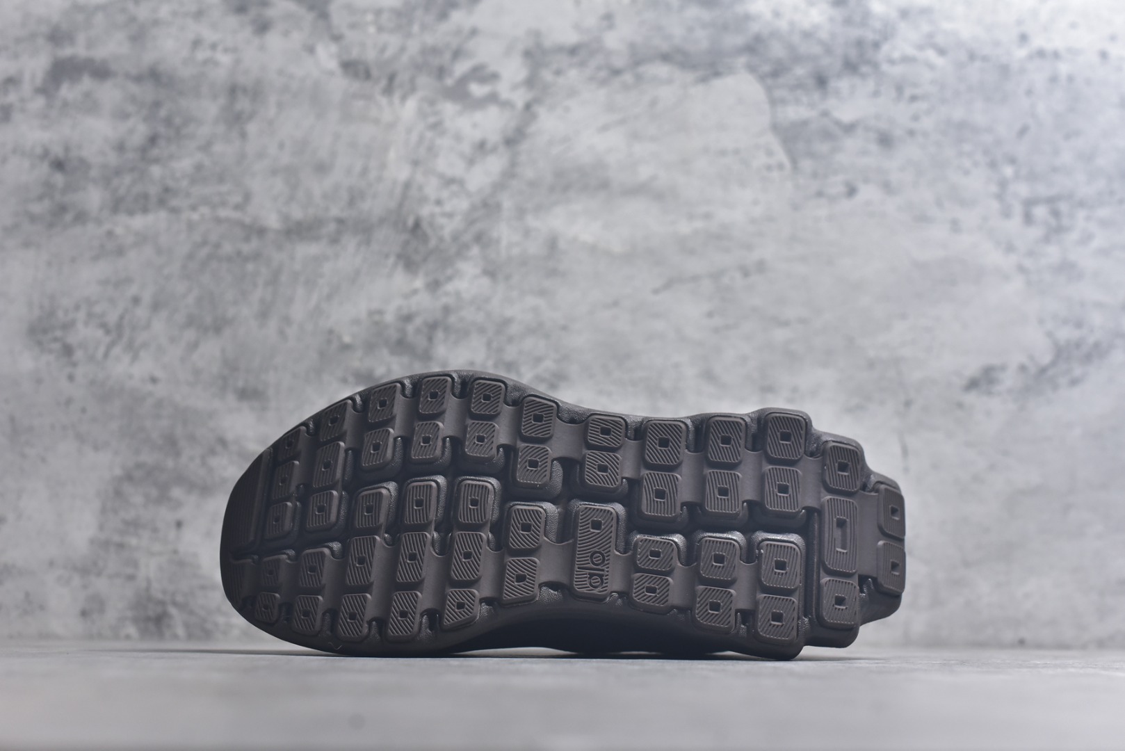 图片[6]-#Alo Yoga Alo Runner 舒适百搭 网布减震透气支撑耐磨低帮 休闲城市通勤训练跑步鞋 货号： A0590U 尺码： 36-45-选品中心