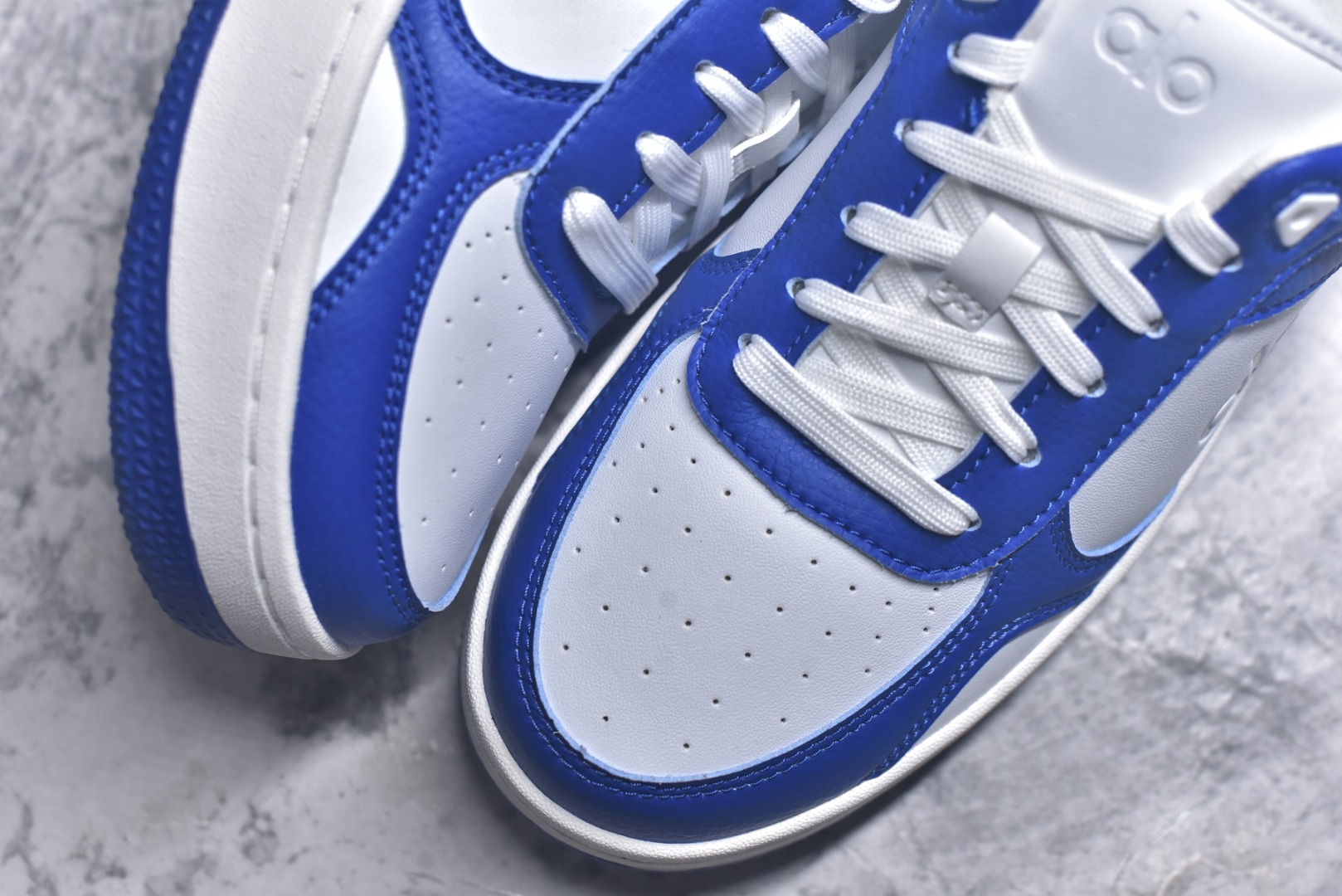 图片[8]-#Alo Yoga Recovery Mode 人气单品 舒适简约防滑耐磨低帮休闲板鞋 #Alo Yoga于2007年创立于洛杉矶，意在传播有意识的运动，同时激发人们的健康意识与创造力。品牌的核心理念在于制作能够带来完美体验的瑜伽服饰与功能性单品，让有意识的运动融入并改变生活。 尺码：36-45-选品中心