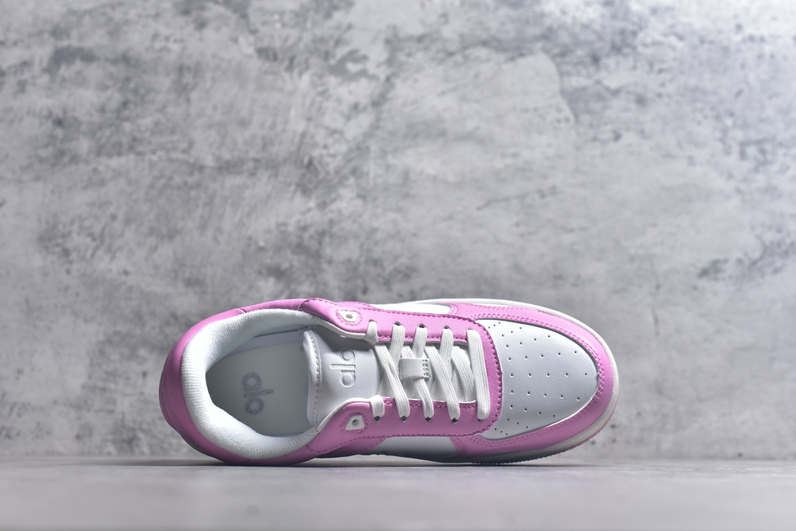 图片[4]-#Alo Yoga Recovery Mode 人气单品 舒适简约防滑耐磨低帮休闲板鞋 #Alo Yoga于2007年创立于洛杉矶，意在传播有意识的运动，同时激发人们的健康意识与创造力。品牌的核心理念在于制作能够带来完美体验的瑜伽服饰与功能性单品，让有意识的运动融入并改变生活。 尺码：36-45-选品中心