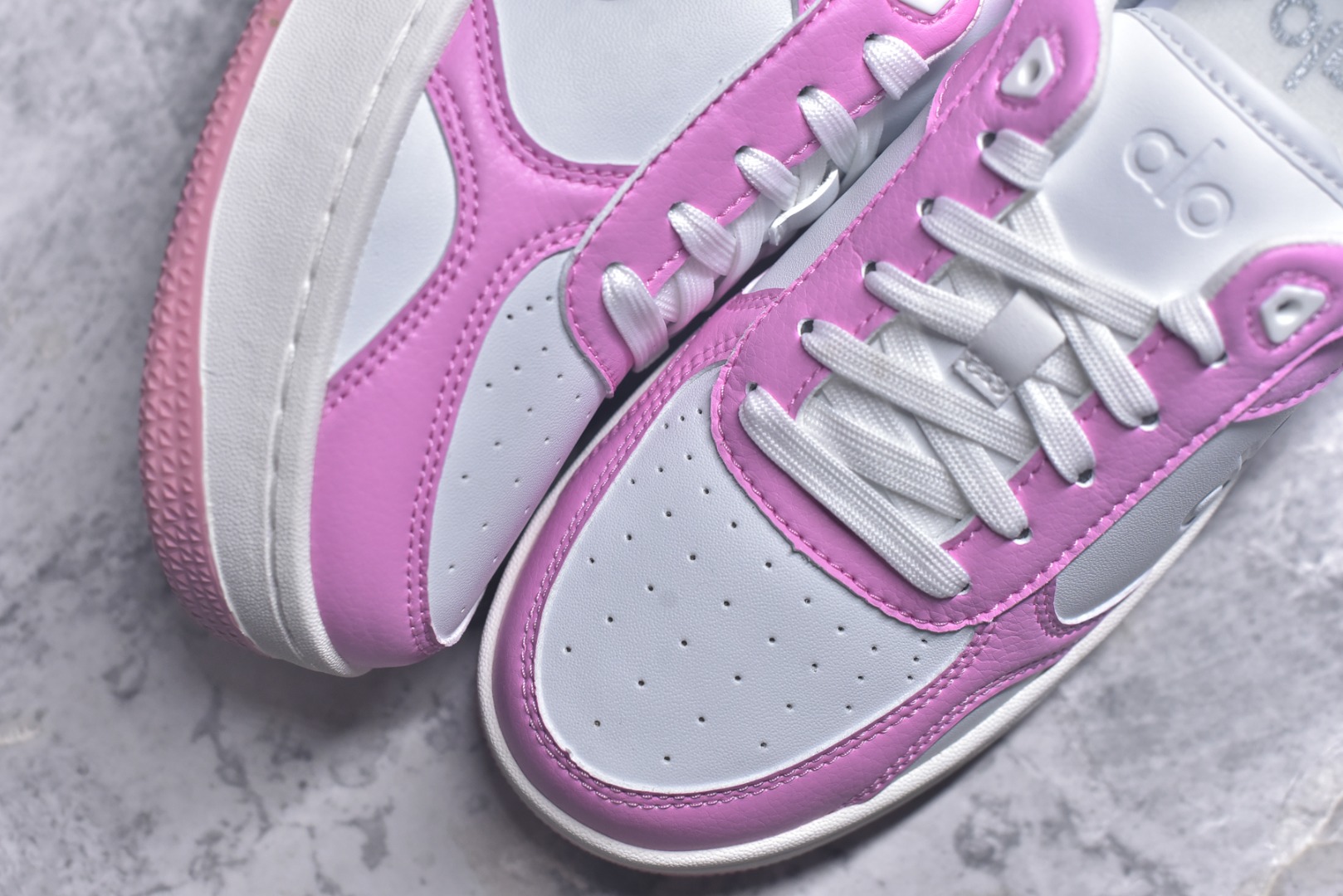 图片[8]-#Alo Yoga Recovery Mode 人气单品 舒适简约防滑耐磨低帮休闲板鞋 #Alo Yoga于2007年创立于洛杉矶，意在传播有意识的运动，同时激发人们的健康意识与创造力。品牌的核心理念在于制作能够带来完美体验的瑜伽服饰与功能性单品，让有意识的运动融入并改变生活。 尺码：36-45-选品中心