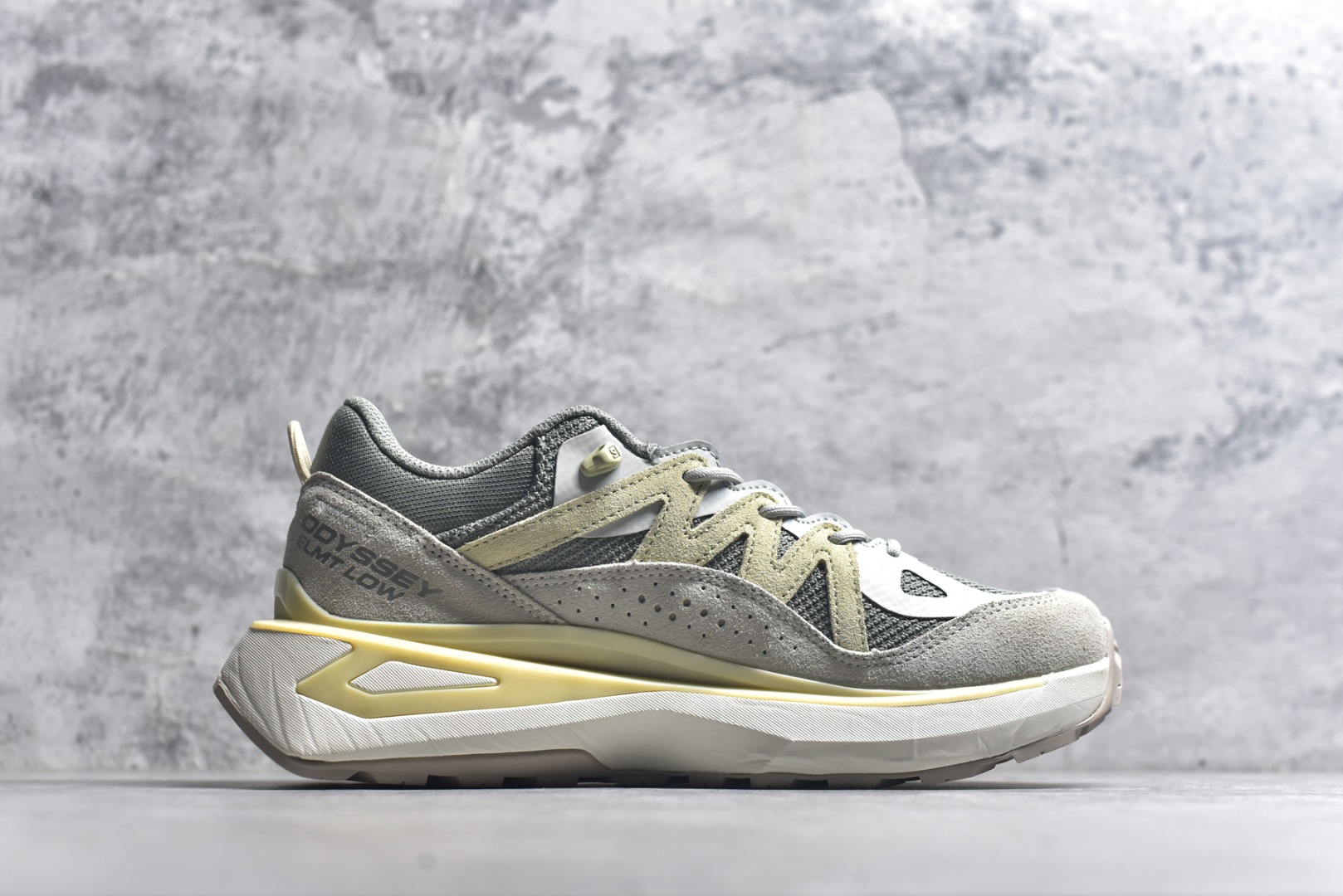 图片[3]-#雷军系列 SALOMON 萨洛蒙 ODYSSEY ELMT LOW舒适百搭减震防滑耐磨低帮休闲越野长跑城市通勤跑步鞋 雷军同款 SALOMON诞生于1947年的法国阿尔卑斯山区，全球知名的户外运动品牌。一直致力于推动滑雪、越野跑等山地运动的发展及产品的进步。其产品设计致力于追求创新和发掘产品的性能极限，帮助喜欢自由的人在山地间不断挑战自我。实拍调校N版已经零色差零失真 百分百还原实物色彩所见即所得 不存在货不对板色差等低级问题 选购参考实物拍摄 不混卖不参货 只用心做好货严格选品 承诺混一赔十 尺码：40 40.5 41 42 42.5 43 44 44.5 45 46-选品中心