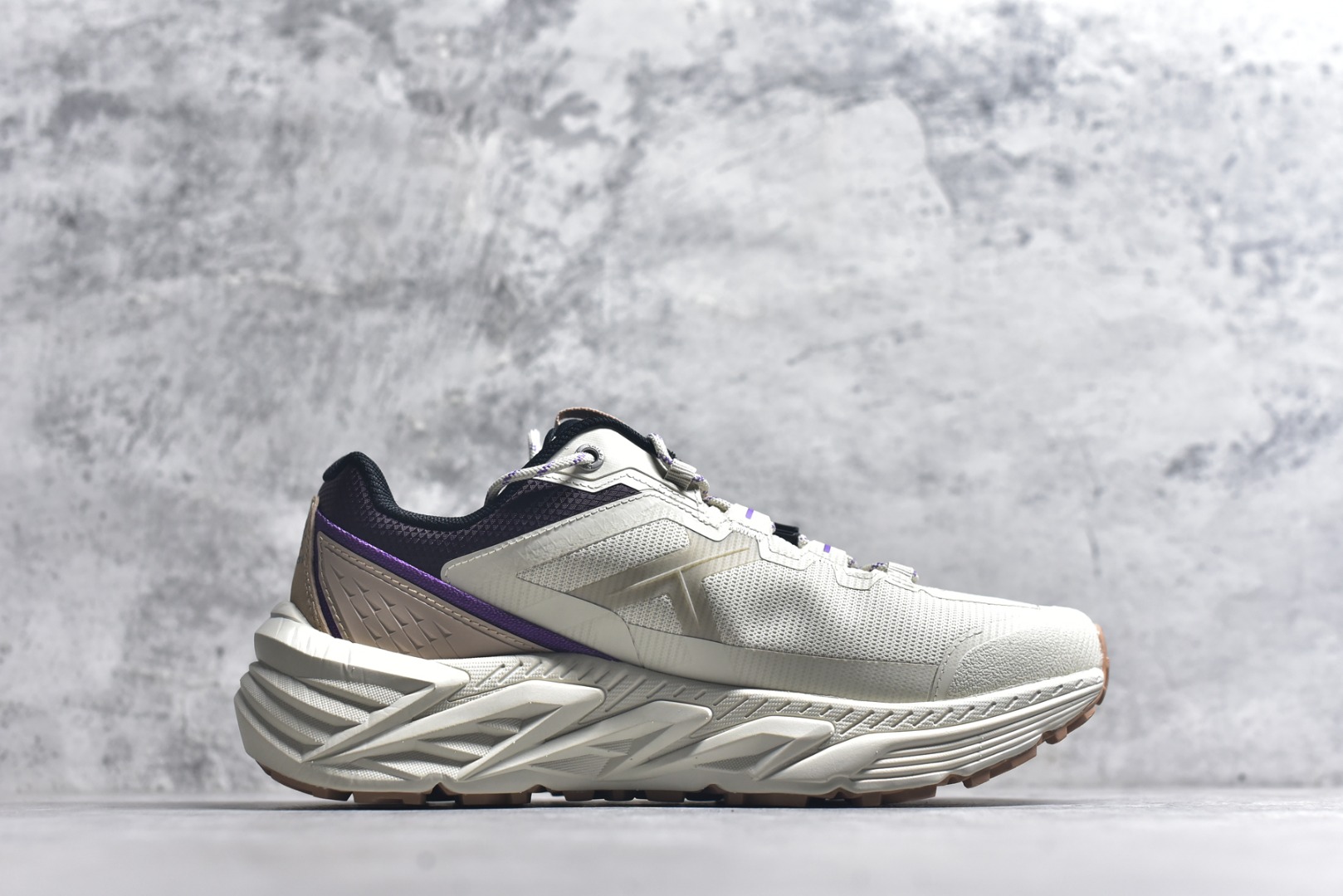 图片[3]-#【原装公司级 KAILAS 山行-2 GTX 户外越野鞋】 热门爆款 鞋面主体采用梭织布 内里搭配GTX防水内靴 防水性能高 包裹性强 Vibram Megagrip大底支撑超强抓地及耐磨性 专为户外而生 尺码：36-45-选品中心