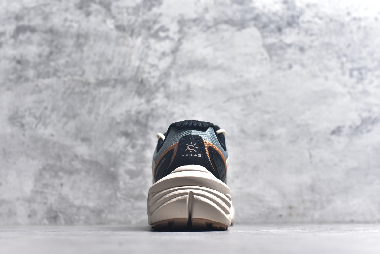 图片[5]-#【原装公司级 KAILAS 山行-2 GTX 户外越野鞋】 热门爆款 鞋面主体采用梭织布 内里搭配GTX防水内靴 防水性能高 包裹性强 Vibram Megagrip大底支撑超强抓地及耐磨性 专为户外而生 尺码：36-45-选品中心