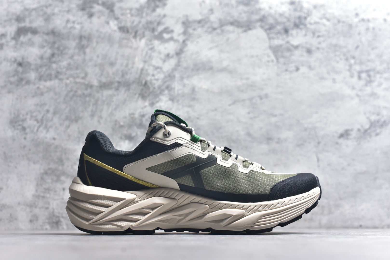 图片[3]-#【原装公司级 KAILAS 山行-2 GTX 户外越野鞋】 热门爆款 鞋面主体采用梭织布 内里搭配GTX防水内靴 防水性能高 包裹性强 Vibram Megagrip大底支撑超强抓地及耐磨性 专为户外而生 尺码：36-45-选品中心