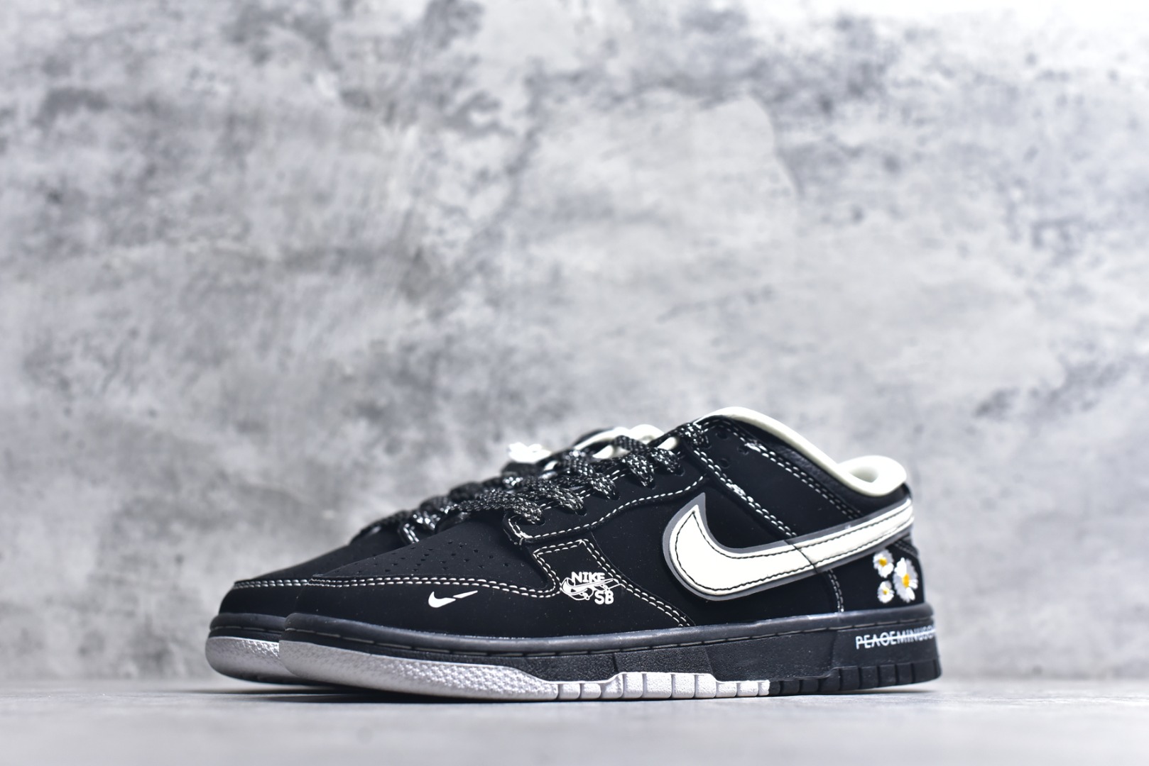 图片[2]-#Nike Dunk Low Retro 联名 周年高端定制 低帮休闲板鞋 ▪定制鞋盒 大厂纯原品质出货 超高清洁度 皮料切割干净无任何毛边 细节完美 尺码：36 36.5 37.5 38 38.5 39 40 40.5 41 42 42.5 43 44 44.5 45-选品中心