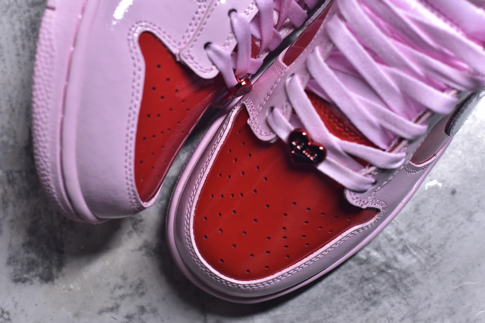 图片[8]-#Nike NIKE DUNK LOW BG 情人节限定 耐克休闲板鞋 原装头层材料 用料绝不含糊 独家版型蒸餾加工帶來的是更好的视觉和脚感体验 清洁度 电绣工艺 皮料切割干净无任何毛边 细节完美 尺码：36-45（半）-选品中心