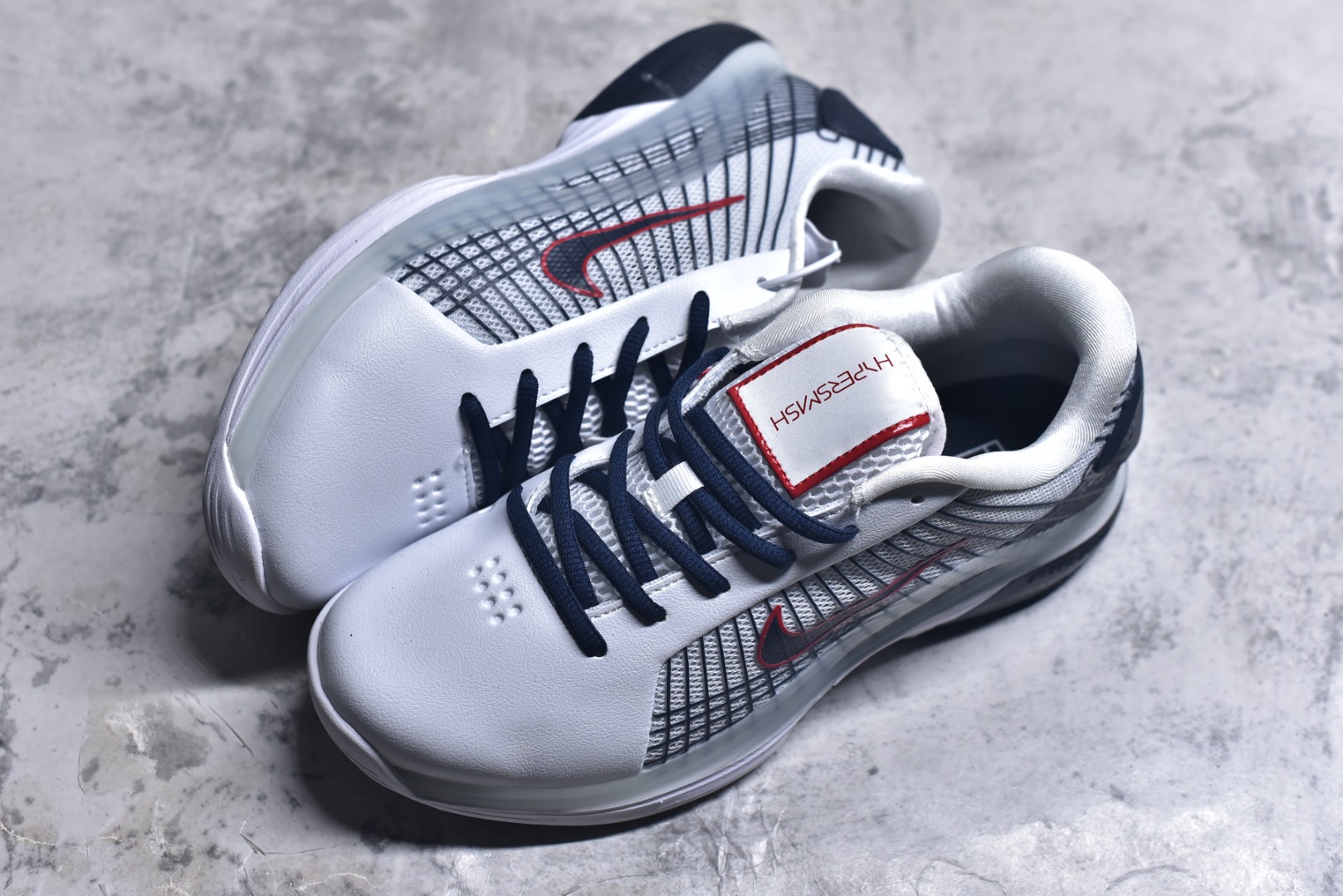 图片[7]-#原厂级别 NK Zoom Vapor 12 Hypersmash 白黑红 百搭舒适透气支撑低帮网球鞋 ▪外底采用耐穿橡胶材料，轻盈非凡。匠心设计助力轻松减速、急停和回防，令你如行云流水般自如攻 尺码：36 37 38 39 40 41 42 43 44 45&26-选品中心