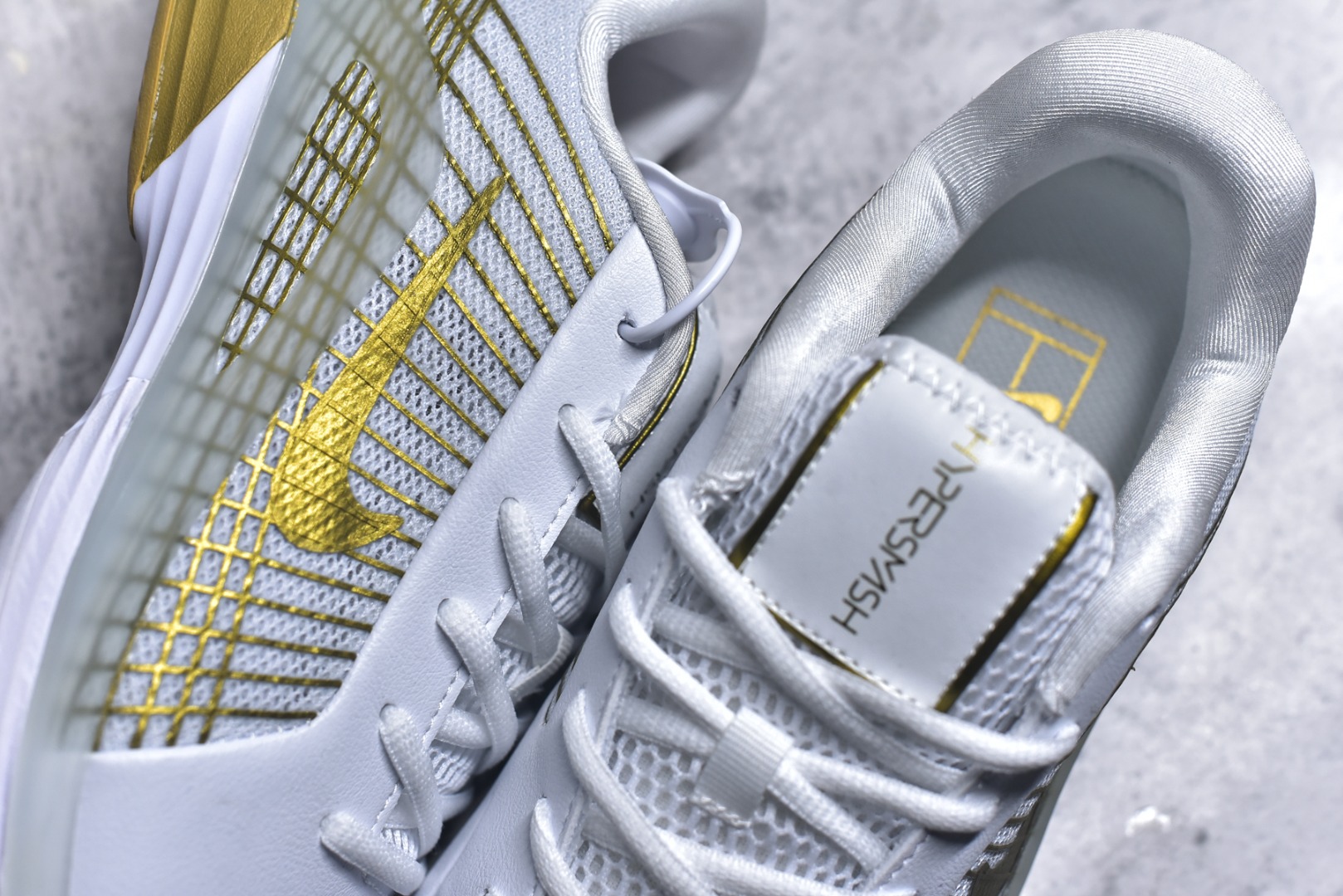 图片[9]-#原厂级别 NK Zoom Vapor 12 Hypersmash 白金 百搭舒适透气支撑低帮网球鞋 ▪外底采用耐穿橡胶材料，轻盈非凡。匠心设计助力轻松减速、急停和回防，令你如行云流水般自如攻 尺码：36 37 38 39 40 41 42 43 44 45&26-选品中心