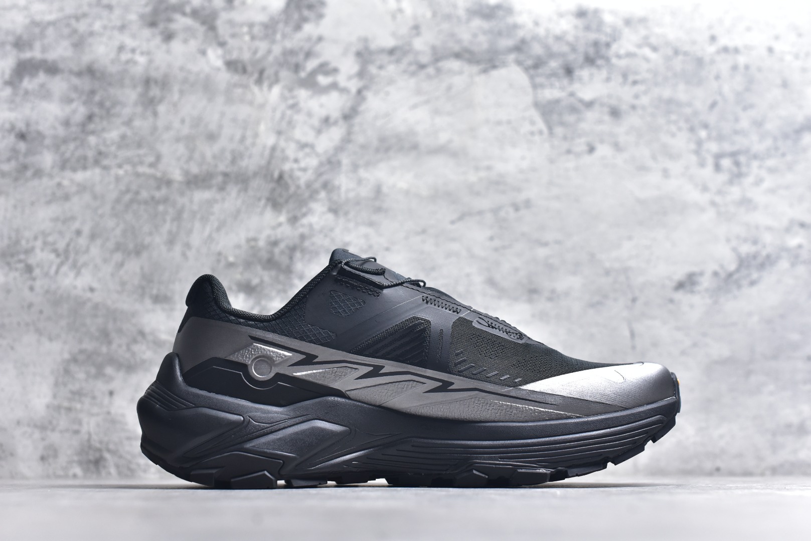 图片[3]-#KAILAS FUGA EX3 BOA 凯乐石25款舒适缓冲徒步 织物TPU减震防滑透气包裹性轻便低帮 超强抓地力越野跑步鞋 KAILAS凯乐石品牌是全球三大全系攀登品牌之一，于2003年创立于中国广州，致力于为有攀登梦想的户外运动员及爱好者，研发制造功能性专业装备，满足他们在极限环境下安全舒适的需求，凯乐石专注于科技面料的开发及专业功能设计，产品线覆盖登山、攀岩、徒步、越野跑山、露营、旅行等多项户外运动，通过运动员的测试反馈，不断进化迭代，产品荣获国内外大奖71座，发明专利21个，更突破性的自主研发攀登器械，打造出中国的攀登硬实力。 尺码：36 36.5 37.5 38 38.5 39 39.5 40 40.5 41 41.5 42 42.5 43 44 44.5 45-选品中心