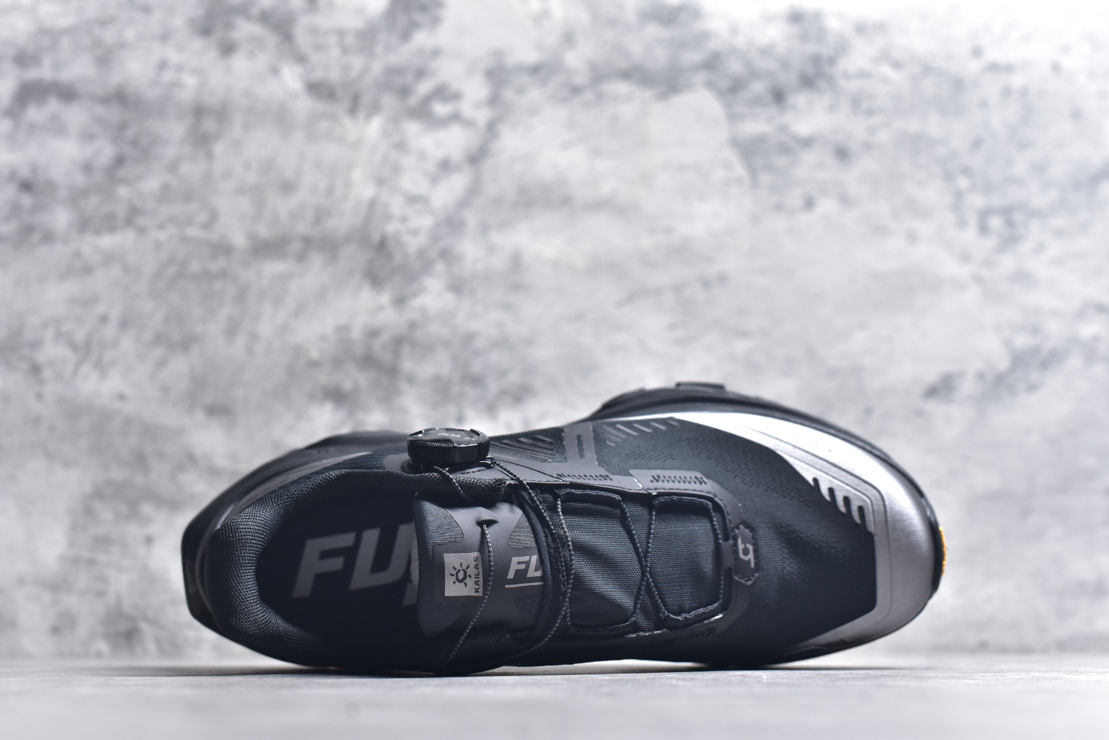 图片[4]-#KAILAS FUGA EX3 BOA 凯乐石25款舒适缓冲徒步 织物TPU减震防滑透气包裹性轻便低帮 超强抓地力越野跑步鞋 KAILAS凯乐石品牌是全球三大全系攀登品牌之一，于2003年创立于中国广州，致力于为有攀登梦想的户外运动员及爱好者，研发制造功能性专业装备，满足他们在极限环境下安全舒适的需求，凯乐石专注于科技面料的开发及专业功能设计，产品线覆盖登山、攀岩、徒步、越野跑山、露营、旅行等多项户外运动，通过运动员的测试反馈，不断进化迭代，产品荣获国内外大奖71座，发明专利21个，更突破性的自主研发攀登器械，打造出中国的攀登硬实力。 尺码：36 36.5 37.5 38 38.5 39 39.5 40 40.5 41 41.5 42 42.5 43 44 44.5 45-选品中心