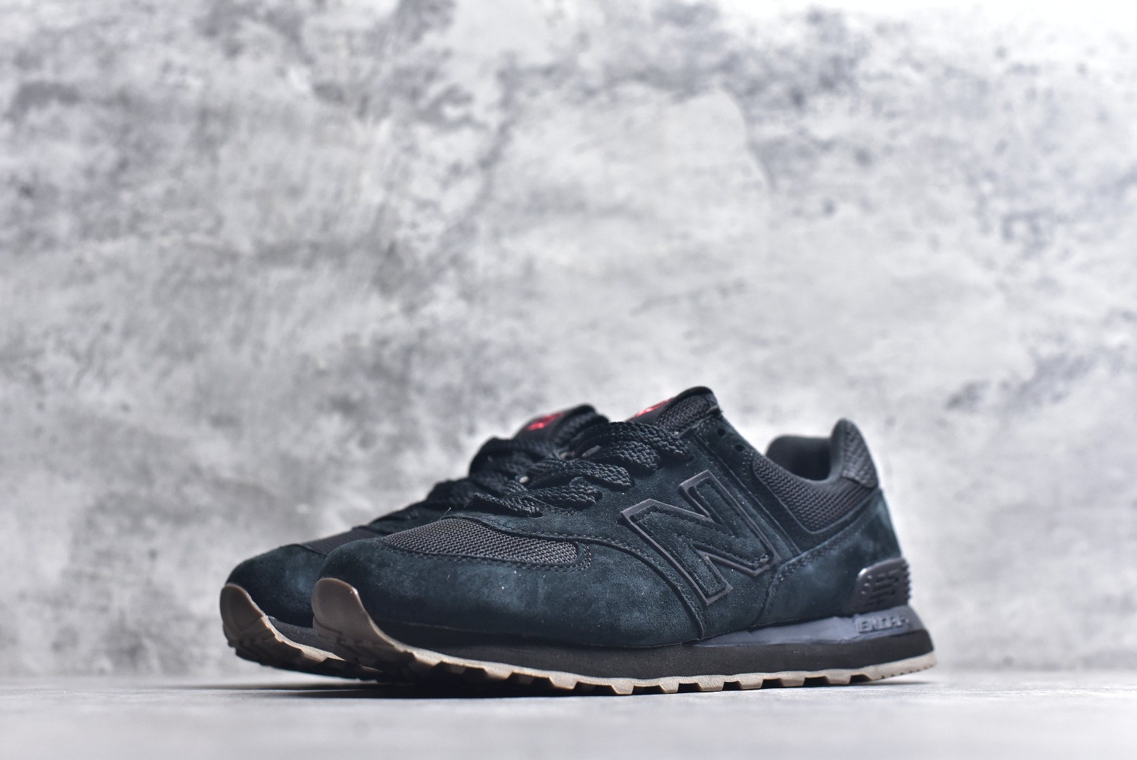 图片[2]-#【公司级】New Balance NB 574 复古运动跑步鞋 采用猪巴革组合网织物鞋面材质 全新4层组合独立私模大底 货号：U5748HM 尺码：36 36.5 37.5 38 38.5 39 40 40.5 41.5 42 42.5 43 44 45-选品中心