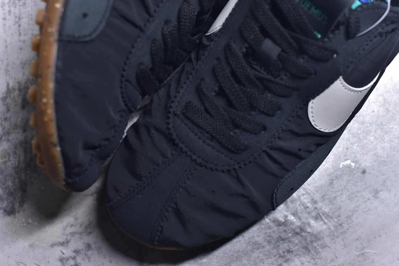 图片[8]-#NIKE W JACQUEMUS MOON SHOE SP 耐克 柔软舒适防滑耐磨 低帮休闲板鞋 欧美‍走秀‍‍款英伦复古 翘式鞋头设计 响应灵活 采用经典鞋型 融入全新细节点缀 整体简约且富有质感 鞋底耐磨材质搭配丰富的防滑底纹设计可平稳抓地 不易打滑 尺码：36-47.5（半）-选品中心