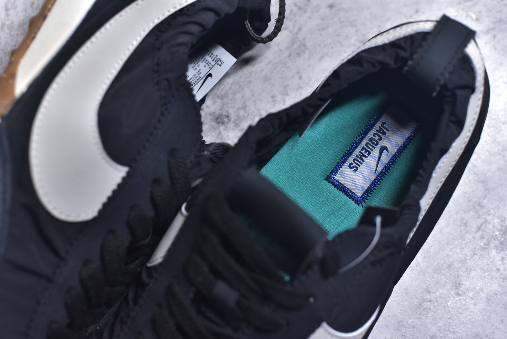 图片[9]-#NIKE W JACQUEMUS MOON SHOE SP 耐克 柔软舒适防滑耐磨 低帮休闲板鞋 欧美‍走秀‍‍款英伦复古 翘式鞋头设计 响应灵活 采用经典鞋型 融入全新细节点缀 整体简约且富有质感 鞋底耐磨材质搭配丰富的防滑底纹设计可平稳抓地 不易打滑 尺码：36-47.5（半）-选品中心