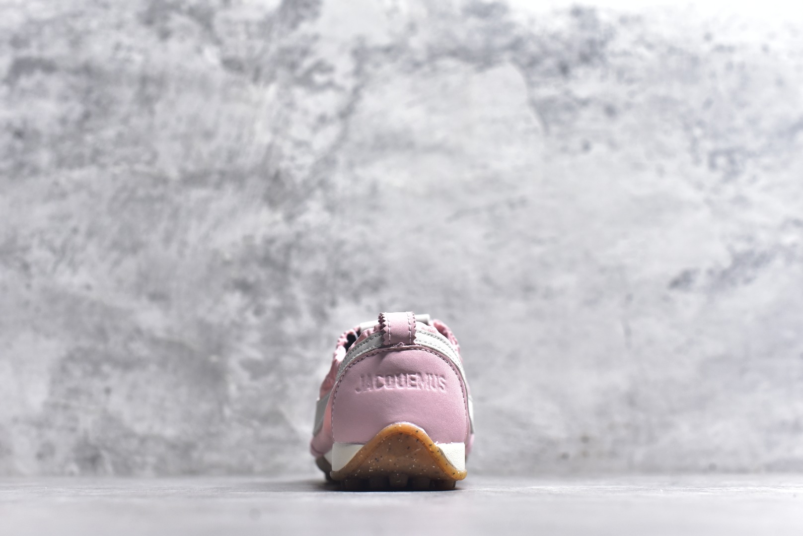 图片[5]-#NIKE W JACQUEMUS MOON SHOE SP 耐克 柔软舒适防滑耐磨 低帮休闲板鞋 欧美‍走秀‍‍款英伦复古 翘式鞋头设计 响应灵活 采用经典鞋型 融入全新细节点缀 整体简约且富有质感 鞋底耐磨材质搭配丰富的防滑底纹设计可平稳抓地 不易打滑 尺码：36-47.5（半）-选品中心