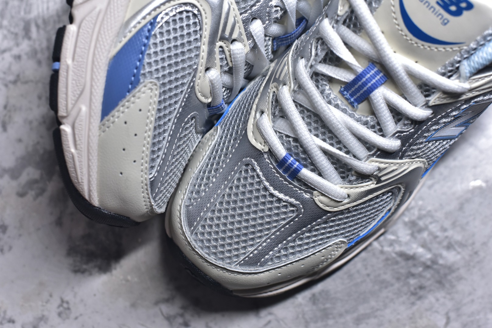 图片[8]-#新百伦 New Balance 530 复古跑鞋 小红书爆款 官网售罄这双鞋确实是NB家经典复古款式之一，以全新科技诠释，成功打造530鞋款，鞋面在保持530基本线条和片层结构的同时，采用更为简洁、流畅的设计语言官方 货号： MR530SNC 尺码：36-45-选品中心