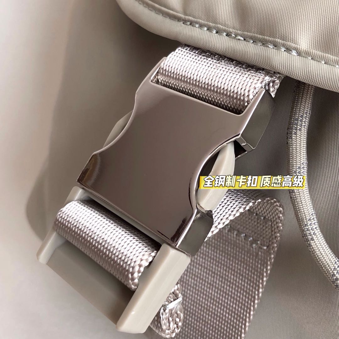 lululemon Drawstring Bucket Backpack - Bag