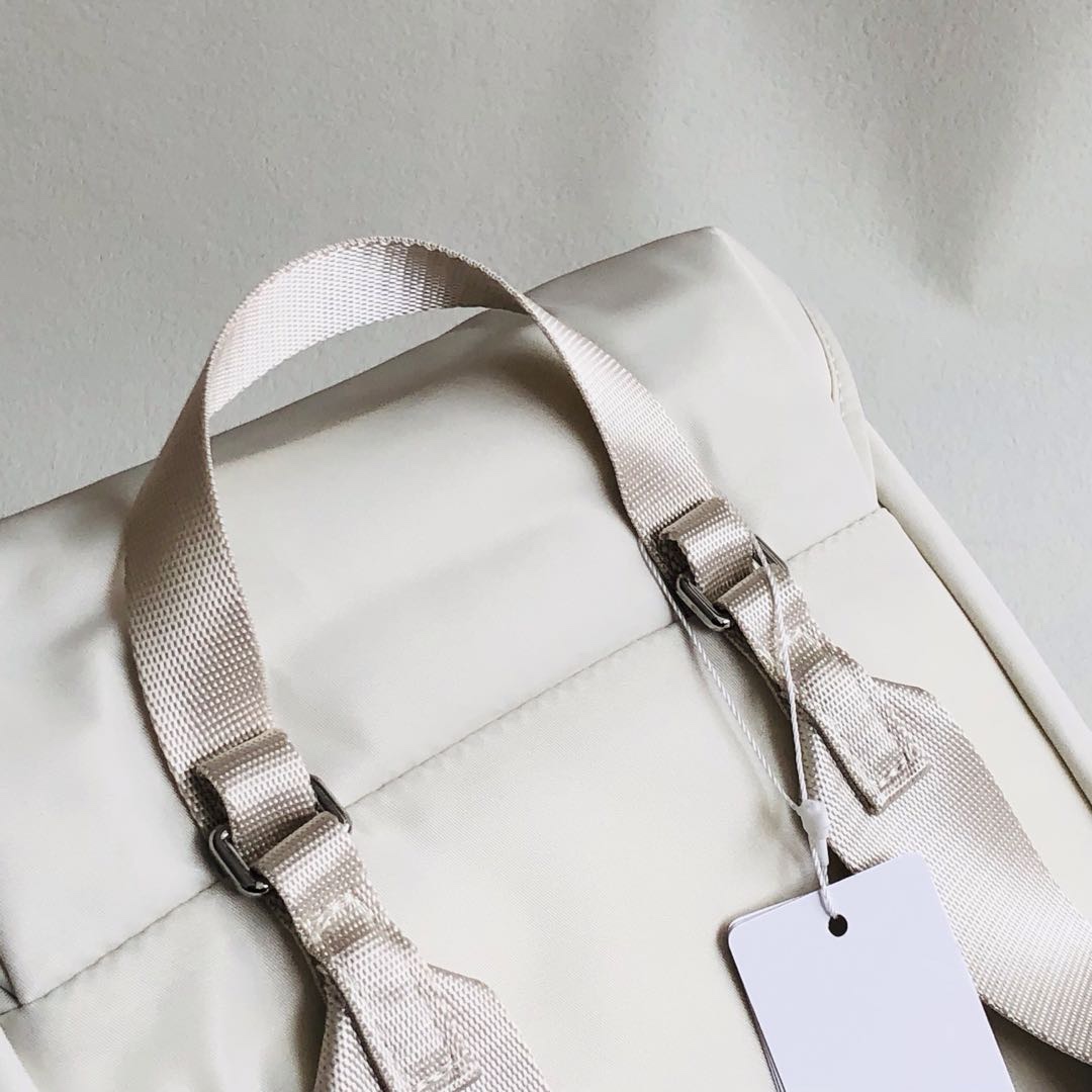 lululemon Drawstring Bucket Backpack – Ivory - Bag 2