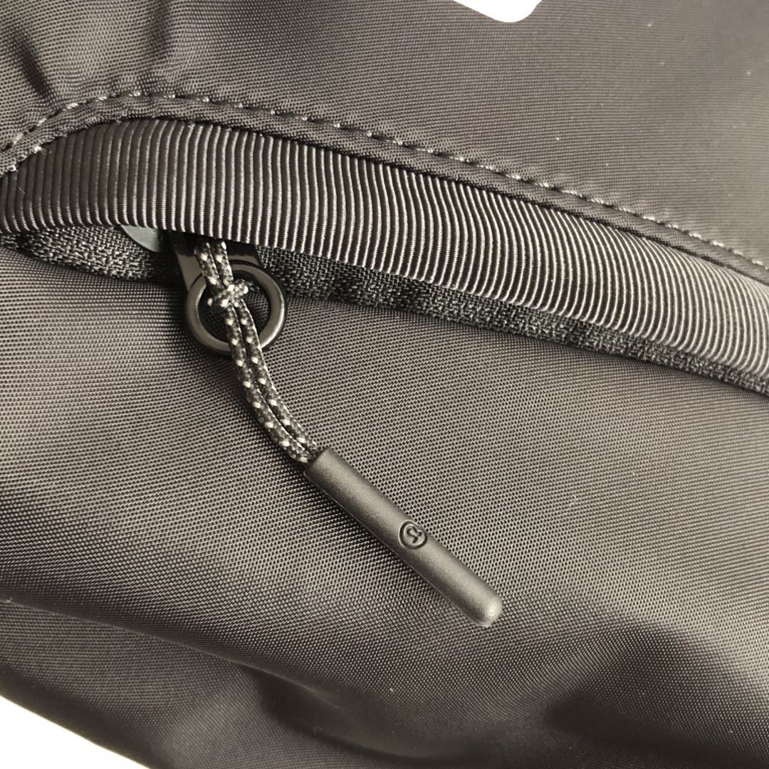 lululemon Drawstring Bucket Backpack – Black - Bag 7