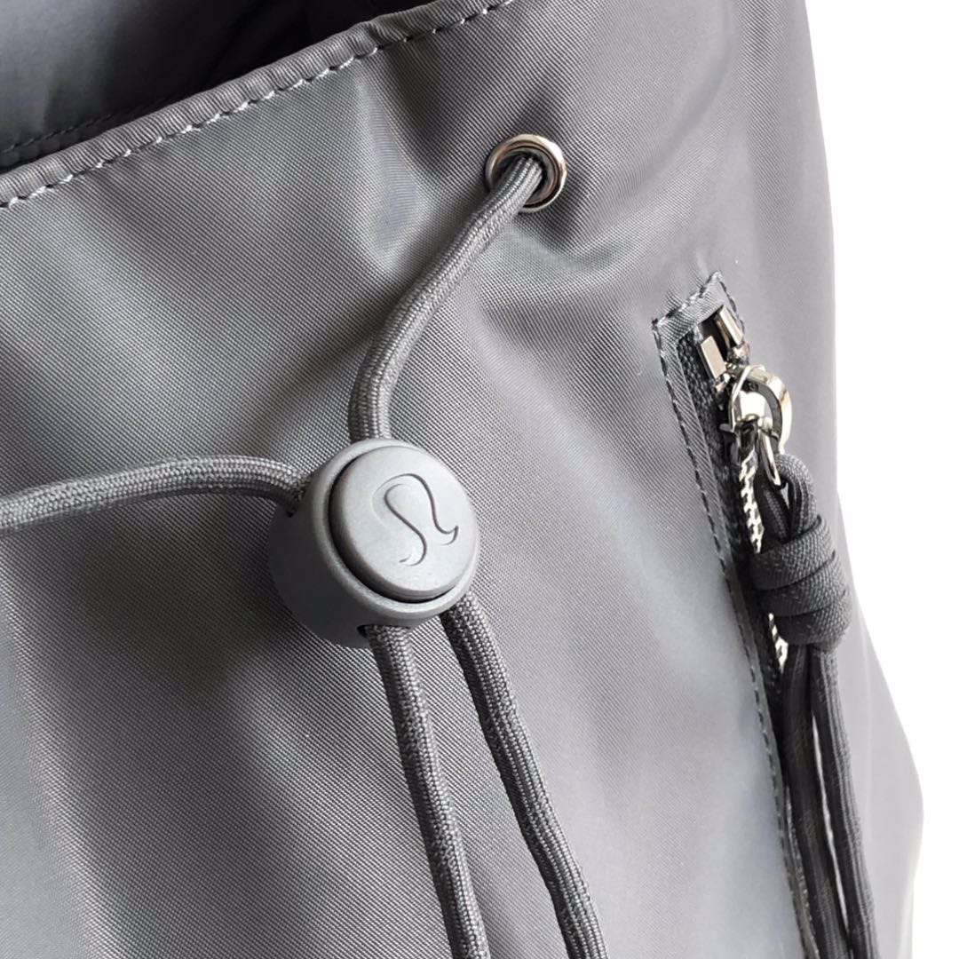 科技灰】lululemon Drawstring 最新款水桶背包 7