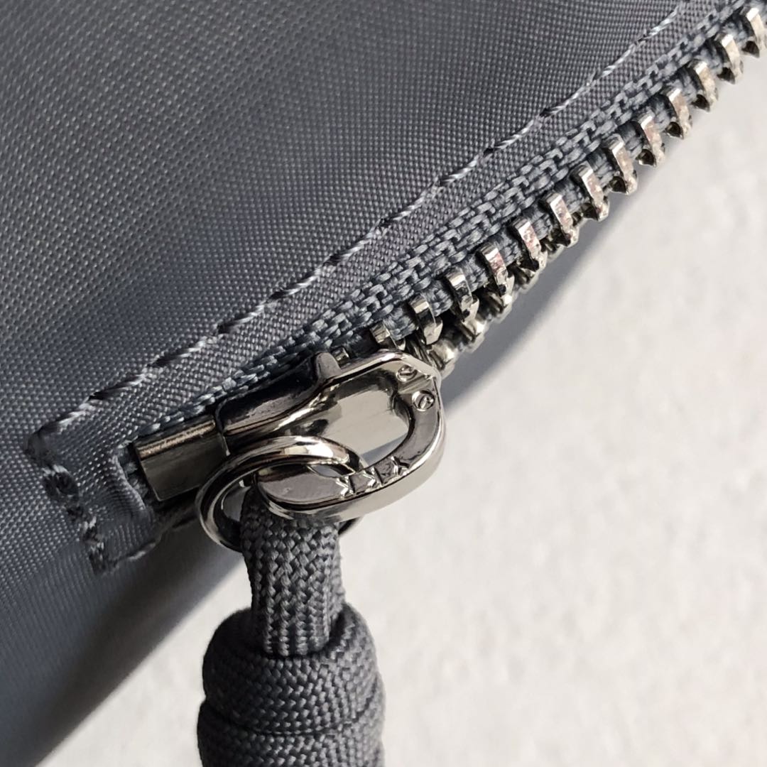科技灰】lululemon Drawstring 最新款水桶背包 6