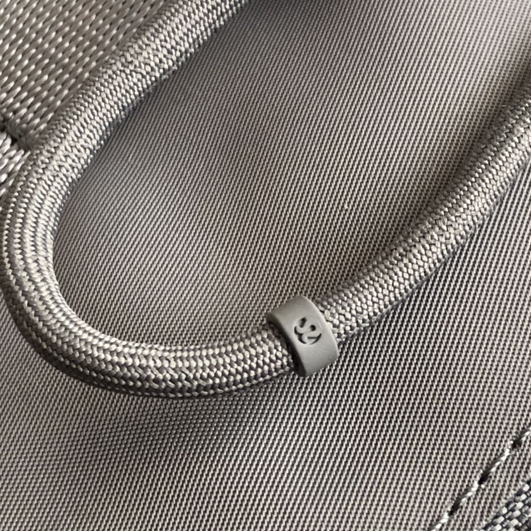 科技灰】lululemon Drawstring 最新款水桶背包 5