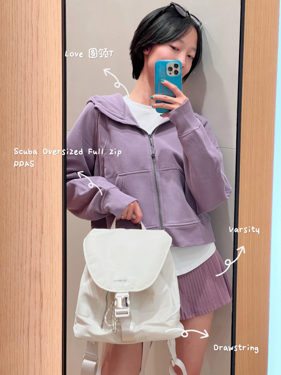 A compact bucket silhouette with ample capacity for daily essentials - Comprehensive 8