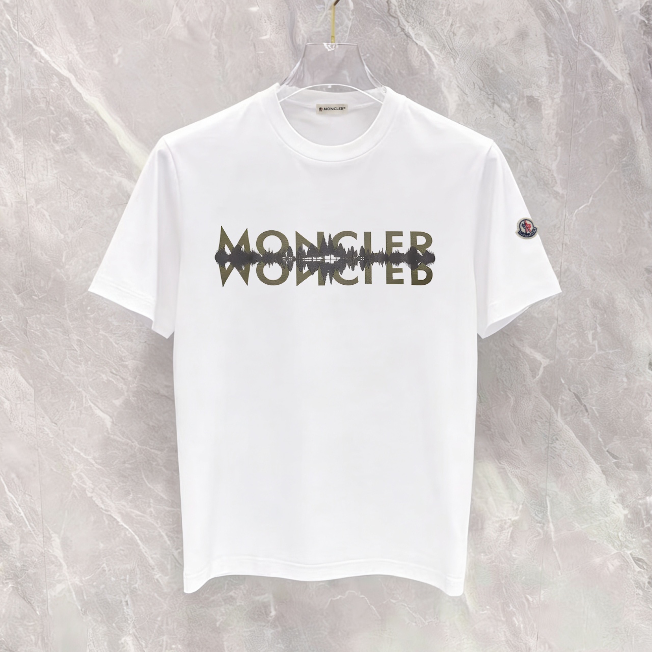 P90 Artículo permanente, promoción segura. Moncler/mengkou, nuevo estilo, tela mejorada, camiseta de manga corta estamp…