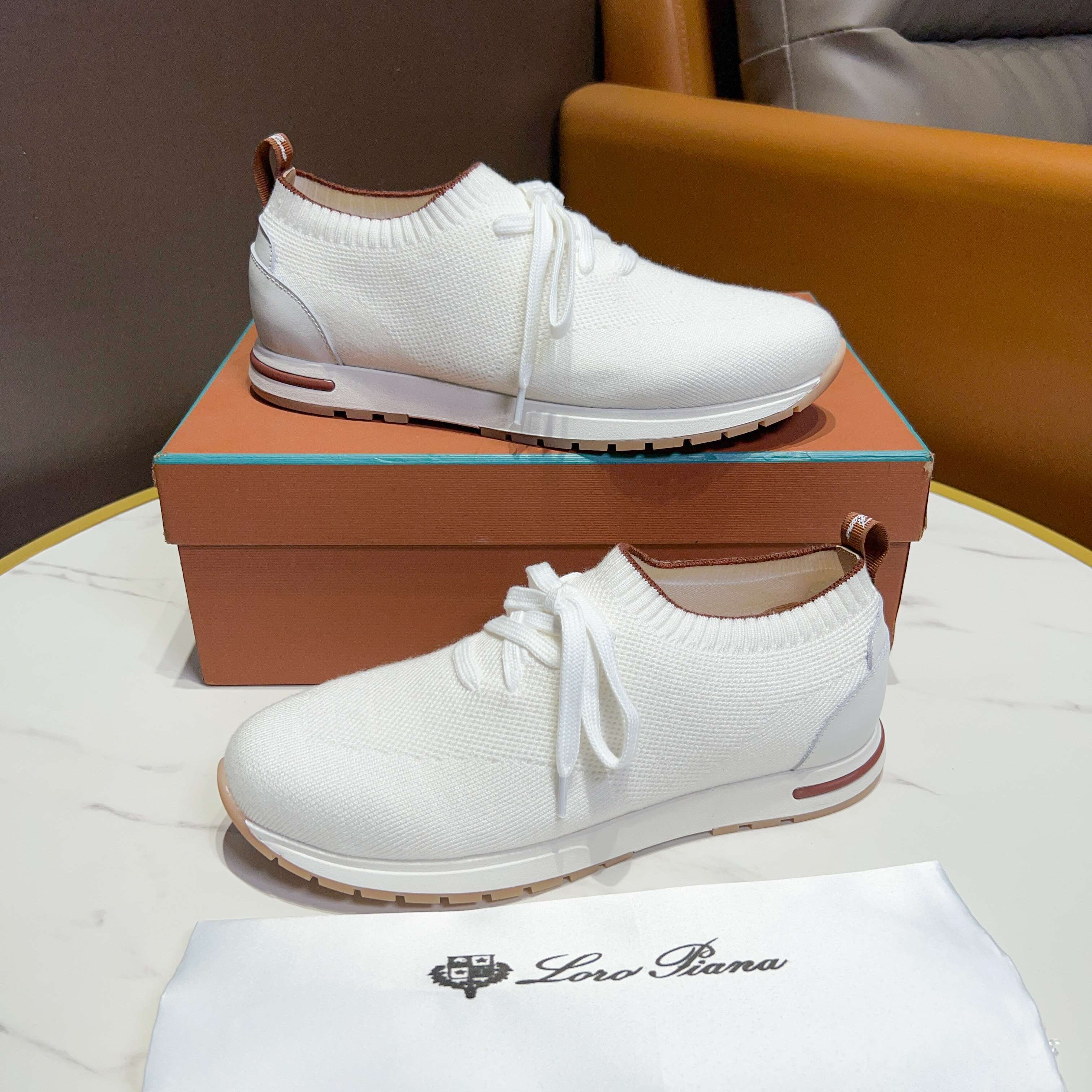 NO:419907,(loro piana) New Mokasin shoes official website original 1:1 mold opening, original single quality fine workmanship, high-end luxury upper adopts original waterproof treatment breathable flying woven suede luxury leather inner lining rubber wear-resistant non-slip sole, size 38-44 (45 sizes can be customized), casual shoes/sports shoes, loro piana, sneakers19860909（loro piana）新款莫卡辛鞋官网原版1:1开模,原单品质做工精细,高端奢华鞋面采用原版防水处理透气飞织绒面奢华皮内里橡胶耐磨防滑大底,码数38-44（45码可定做）,休闲鞋/运动鞋,loro piana,sneakers,Women's Shoes