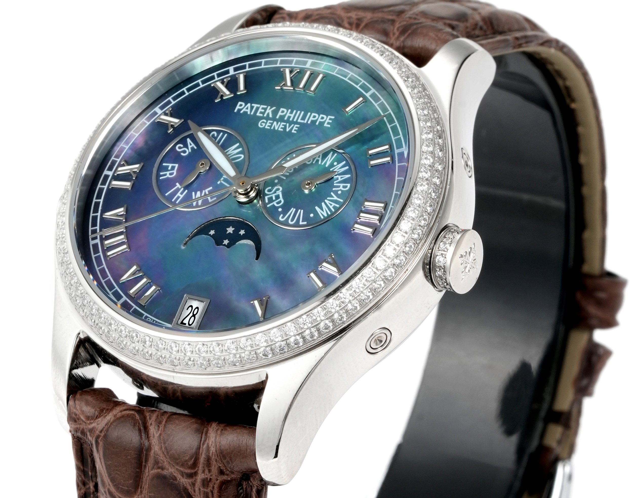 NO:151037,Factory Produced by the latest launch Patek Philippe / Complex Timepiece PP, size 38mm, 4947G, 4947R, 4948G, 4948R Size 37mm4936G, 4936R, 4936J, 4937G, 4937R Equipped with a multi-functional design, luxurious women's watch, outlined its most beautiful appearance with many exquisite details. It is decorated with gorgeous precious metals or embellished with dazzling diamonds, which is pleasing to the eye. 37mm/38mm/11mm, comfortable fit [Case focus] Rose gold and platinum style, the shell is made of stainless steel 904, adopts EPPT electroplating technology  A. [Dial details] There are cloth patterns, shells, radiation and other surfaces respectively. Real materials are restored at any cost. The digital scale and the lug spacing are official version sizes 19-14. It took half a year to develop molds. Different from other versions of the market, the lug size is restored. B. [Diamond technology] uses 