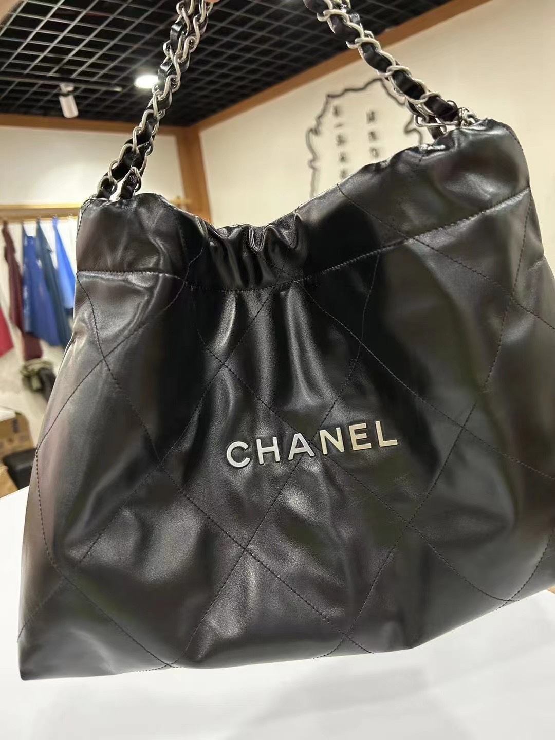 [Chanel Women