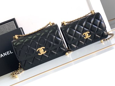Chanel Classic Flap Bag Crossbody & Shoulder Bags Black