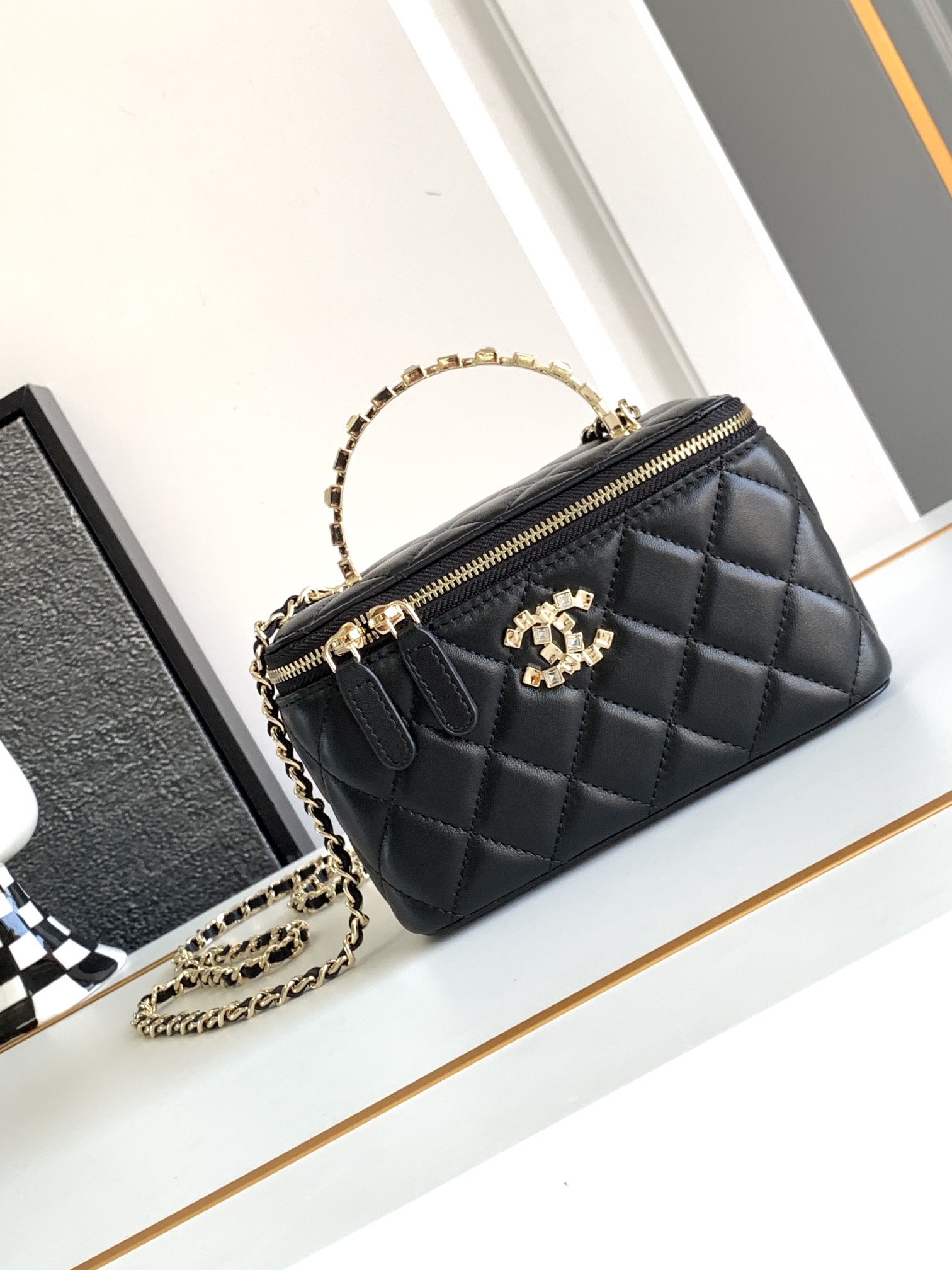 Chanel Crossbody & Shoulder Bags Fashion Chains