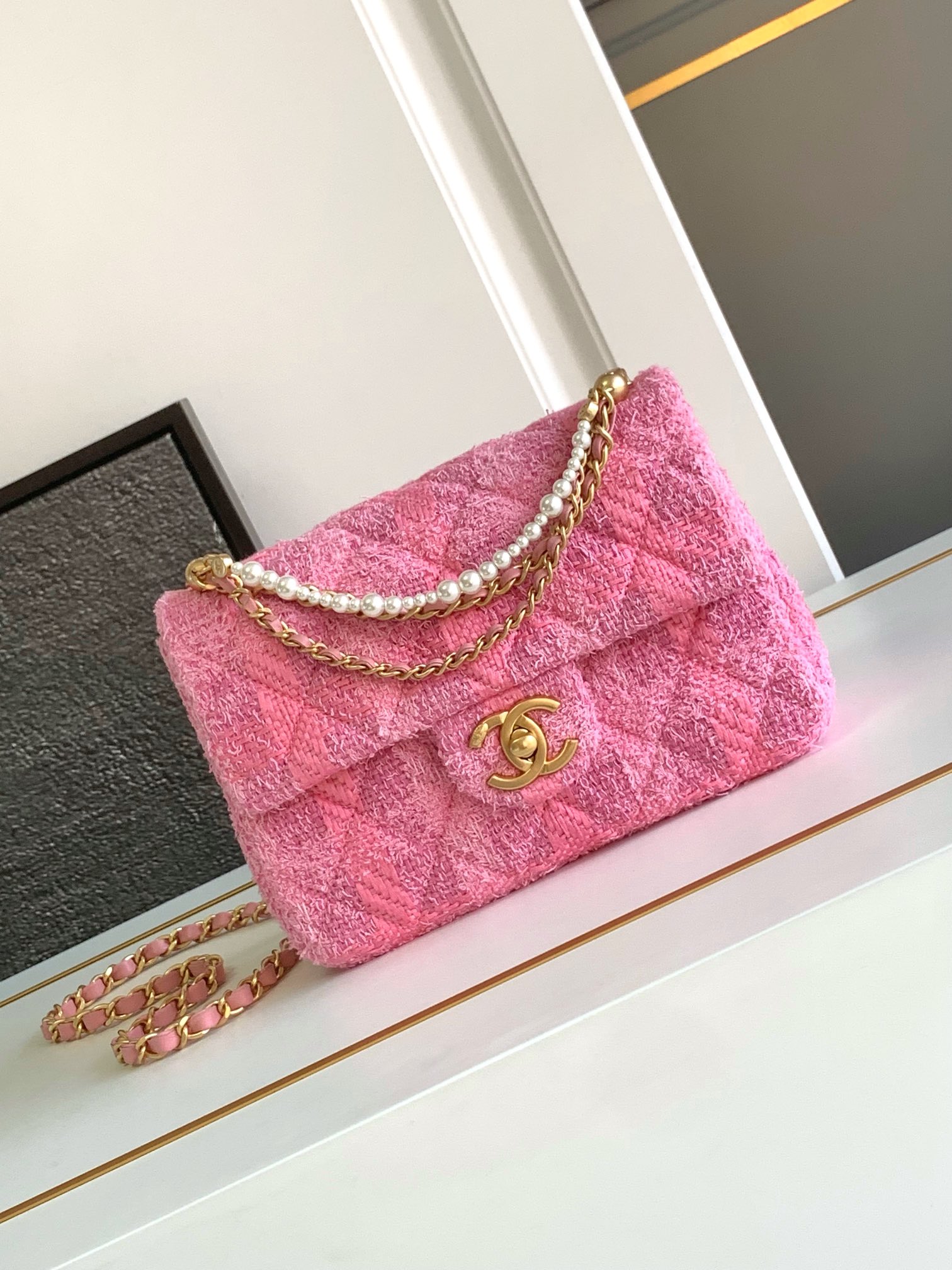 Chanel Bolsos cruzados y bandoleras Rosa