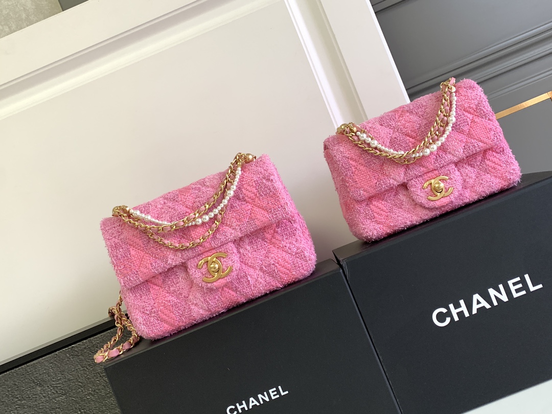 Chanel Bolsos cruzados y bandoleras Rosa
