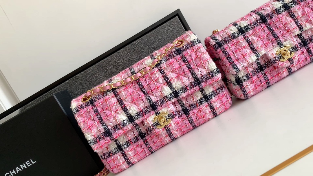 Big H real-shot video🎖️🎖️🎖️ CHANEL counter-matching tweed is now av - Bag