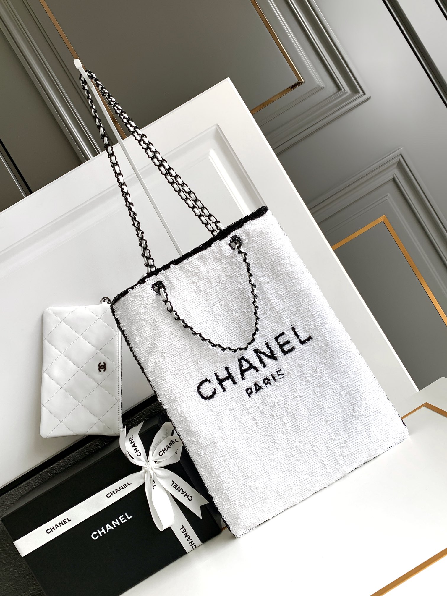 Chanel Borsette Borse Tote Beige Bianco Tutto acciaio Collezione estiva